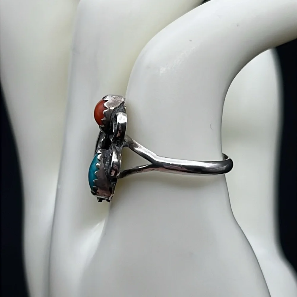 Native American Coral, Turquoise and Sterling Silver split shank ring size 5.5 - Picture 3 of 9